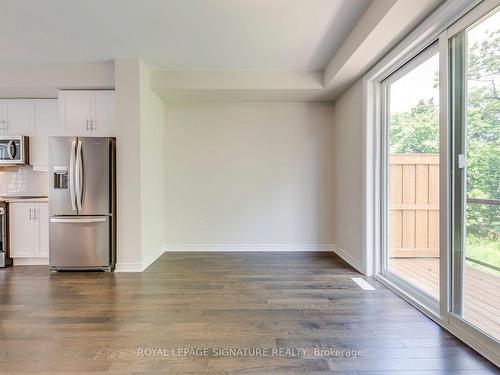 23 Folcroft St, Brampton, ON - Indoor Photo Showing Kitchen With Stainless Steel Kitchen