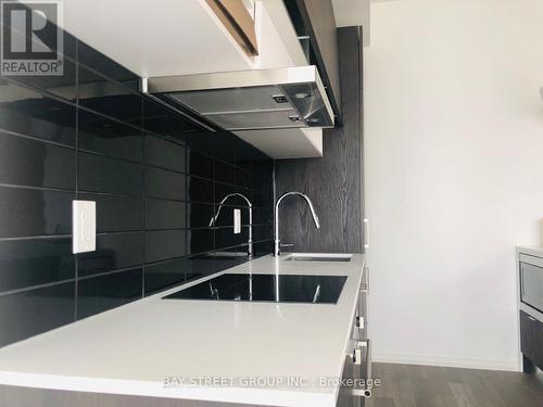 1809 - 5 Soudan Avenue, Toronto, ON - Indoor Photo Showing Kitchen With Double Sink