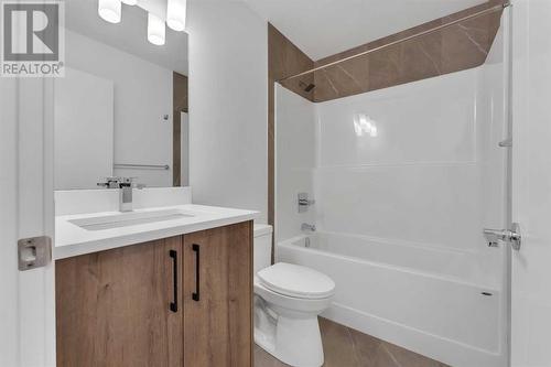 239 Kinniburgh Loop, Chestermere, AB - Indoor Photo Showing Bathroom