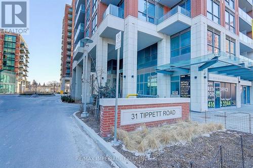 810 - 31 Tippett Road, Toronto, ON - Outdoor With Facade