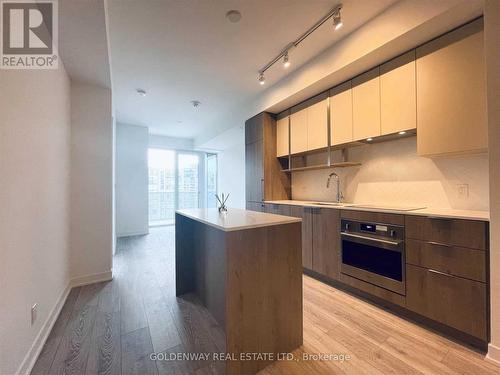 1203 - 15 Holmes Avenue, Toronto, ON - Indoor Photo Showing Kitchen