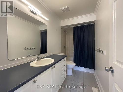 32 Fairpark Drive, Ottawa, ON - Indoor Photo Showing Bathroom