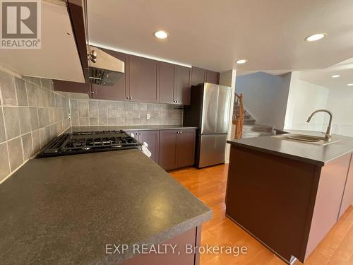 32 Fairpark Drive, Ottawa, ON - Indoor Photo Showing Kitchen