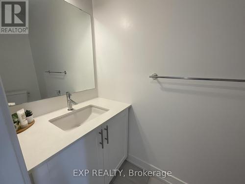 886 Solarium Avenue, Ottawa, ON - Indoor Photo Showing Bathroom