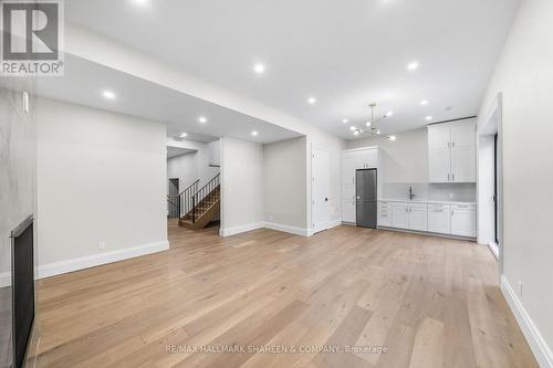 66 Parkhurst Boulevard, Toronto, ON - Indoor Photo Showing Kitchen