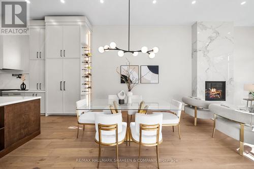 66 Parkhurst Boulevard, Toronto, ON - Indoor Photo Showing Dining Room