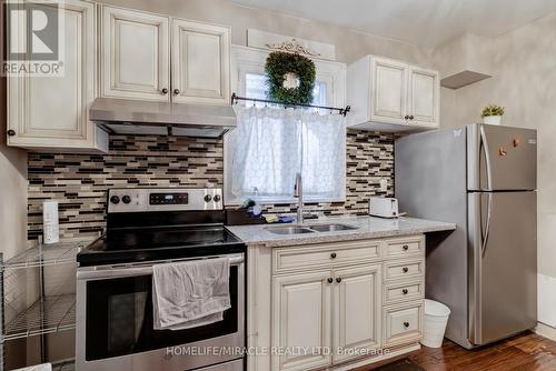 8 Mill Street, Brampton, ON - Indoor Photo Showing Kitchen With Double Sink