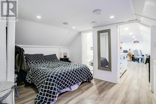 8 Mill Street, Brampton, ON - Indoor Photo Showing Bedroom