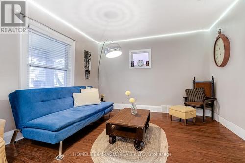 8 Mill Street, Brampton, ON - Indoor Photo Showing Living Room