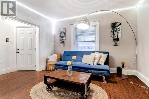 8 Mill Street, Brampton, ON - Indoor Photo Showing Living Room