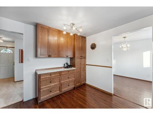 3907 112A St Nw, Edmonton, AB - Indoor Photo Showing Kitchen