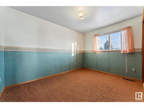 3907 112A St Nw, Edmonton, AB - Indoor Photo Showing Other Room