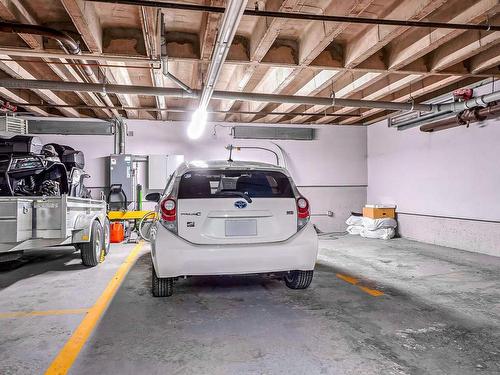 Garage - 403-1500 Boul. De Maisonneuve E., Montréal (Ville-Marie), QC - Indoor Photo Showing Garage