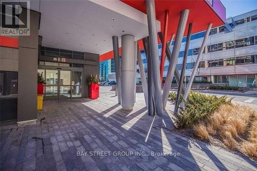 2009 - 88 Sheppard Avenue E, Toronto, ON - Indoor Photo Showing Other Room