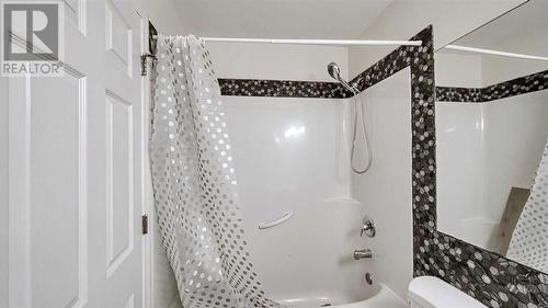 246 Saddlefield Place Ne, Calgary, AB - Indoor Photo Showing Bathroom