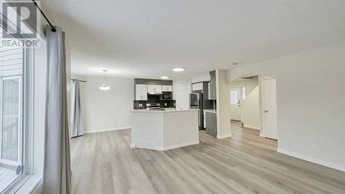 246 Saddlefield Place Ne, Calgary, AB - Indoor Photo Showing Kitchen