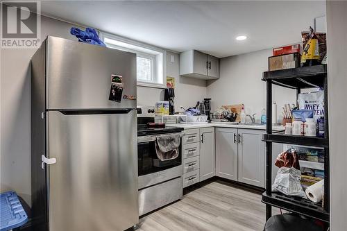 2013 Kenwood Street, Sudbury, ON - Indoor Photo Showing Kitchen