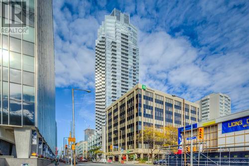 1908 - 2191 Yonge Street N, Toronto, ON - Outdoor With Facade