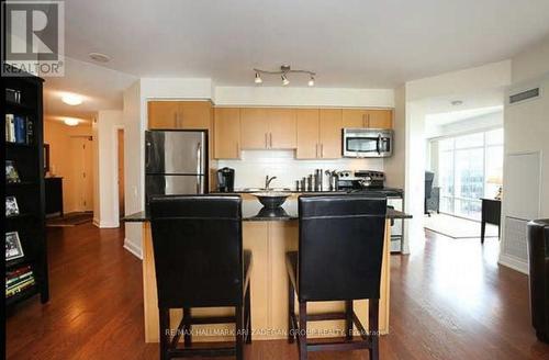 1908 - 2191 Yonge Street N, Toronto, ON - Indoor Photo Showing Kitchen