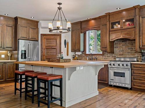 Kitchen - 6078 Rue Du Haut-Bois, Val-Morin, QC - Indoor Photo Showing Kitchen With Upgraded Kitchen