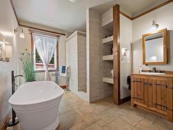 Ensuite bathroom - 