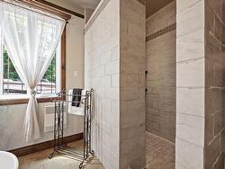 Ensuite bathroom - 