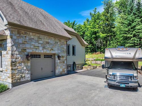 Garage - 6078 Rue Du Haut-Bois, Val-Morin, QC - Outdoor