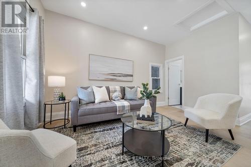 22 Windsor Street, Hamilton, ON - Indoor Photo Showing Living Room