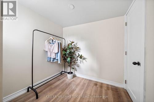 22 Windsor Street, Hamilton, ON - Indoor Photo Showing Other Room