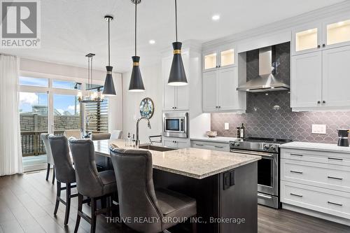 1 - 1061 Eagletrace Drive, London, ON - Indoor Photo Showing Kitchen With Upgraded Kitchen