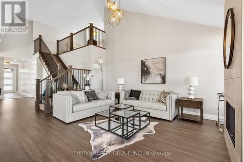 1 - 1061 Eagletrace Drive, London, ON - Indoor Photo Showing Living Room