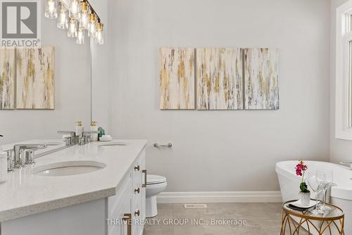 1 - 1061 Eagletrace Drive, London, ON - Indoor Photo Showing Bathroom