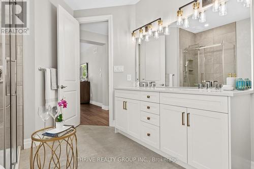 1 - 1061 Eagletrace Drive, London, ON - Indoor Photo Showing Bathroom