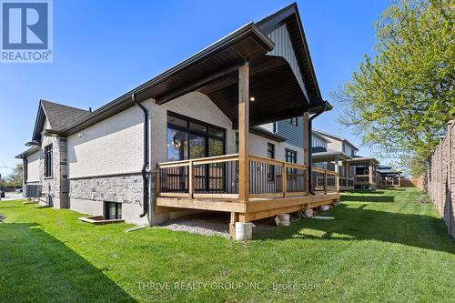 1 - 1061 Eagletrace Drive, London, ON - Outdoor With Deck Patio Veranda With Exterior