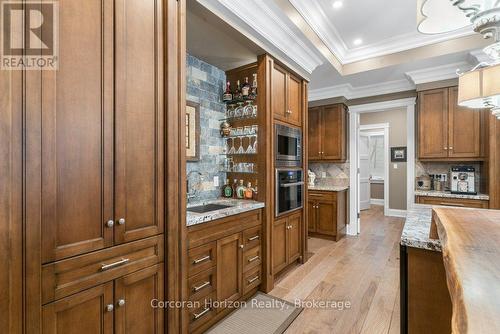 308 O'Hara Point Road, Georgian Bay (Baxter), ON - Indoor Photo Showing Kitchen