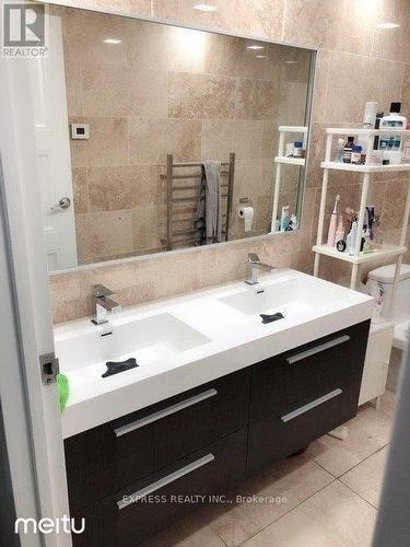 502 - 46 East Liberty Street, Toronto, ON - Indoor Photo Showing Bathroom