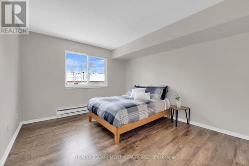 134 - 1496 Pilgrims Way, Oakville, ON - Indoor Photo Showing Bedroom