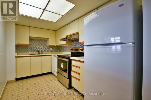 708 - 88 Alton Towers Circle, Toronto (Milliken), ON - Indoor Photo Showing Kitchen