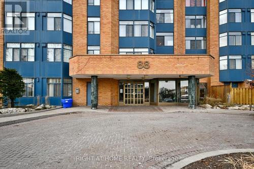 708 - 88 Alton Towers Circle, Toronto (Milliken), ON - Outdoor With Facade