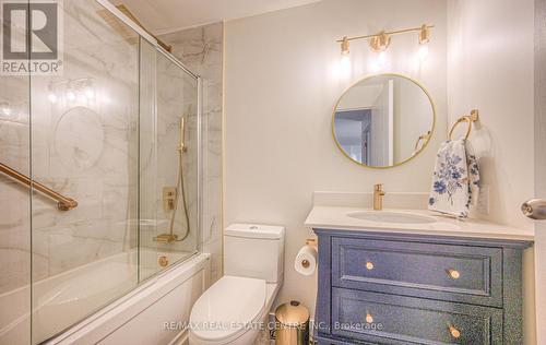 1806 - 55 Green Valley Drive W, Kitchener, ON - Indoor Photo Showing Bathroom