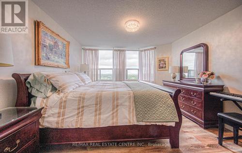 1806 - 55 Green Valley Drive W, Kitchener, ON - Indoor Photo Showing Bedroom