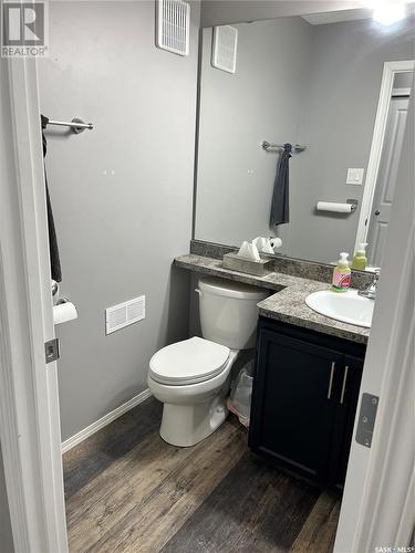 3 231 Main Street, Martensville, SK - Indoor Photo Showing Bathroom