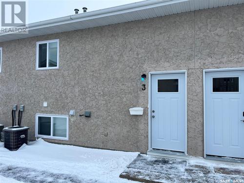 3 231 Main Street, Martensville, SK - Outdoor With Exterior