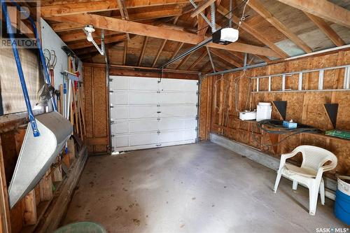 222 Lorne Street N, Regina, SK - Indoor Photo Showing Garage