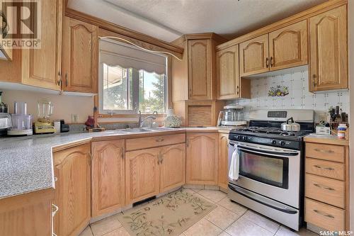 222 Lorne Street N, Regina, SK - Indoor Photo Showing Kitchen With Double Sink