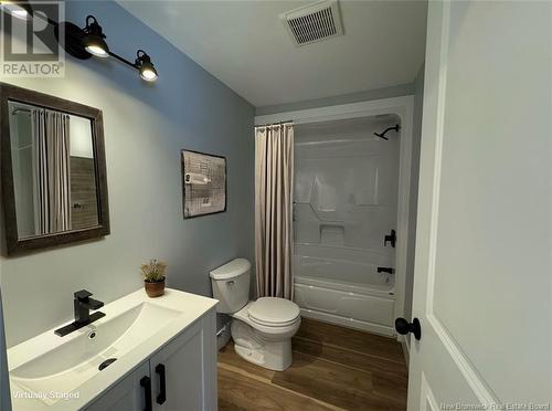 182 Logie Drive, Hampton, NB - Indoor Photo Showing Bathroom