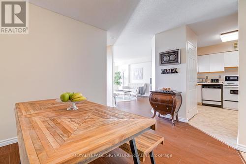 904 - 26 Hanover Road, Brampton, ON - Indoor Photo Showing Dining Room