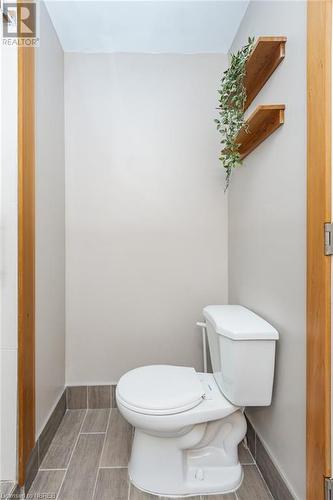 976 Premier Road, North Bay, ON - Indoor Photo Showing Bathroom