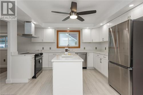 976 Premier Road, North Bay, ON - Indoor Photo Showing Kitchen