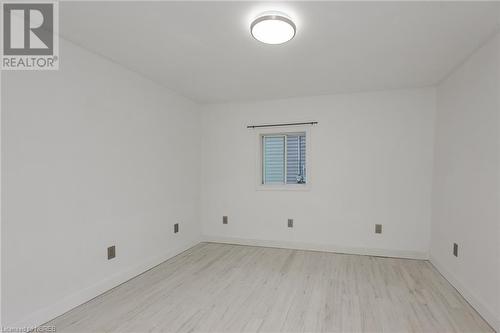 976 Premier Road, North Bay, ON - Indoor Photo Showing Other Room